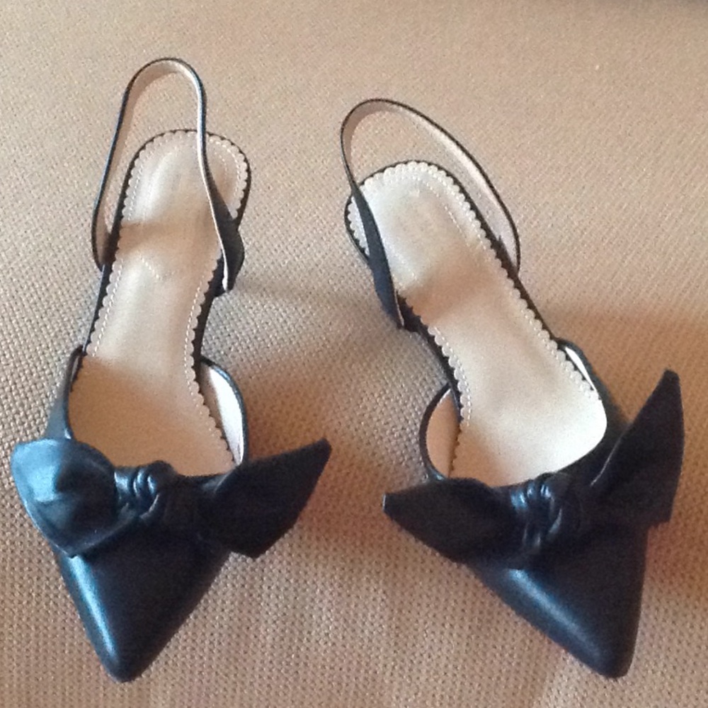 🔴 Isaac Mizrahi - 'Bird Bows & Kitten Heel' Pumps